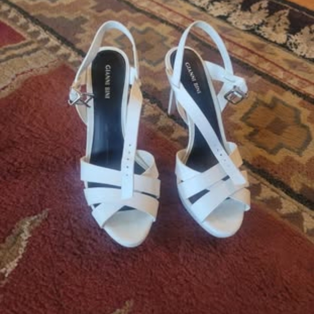 Gianni Bini White Heels with‎ Strappy Design